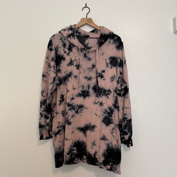 Torrid Black and Cream Tie-Dye Hoodie - Picture 2 of 11